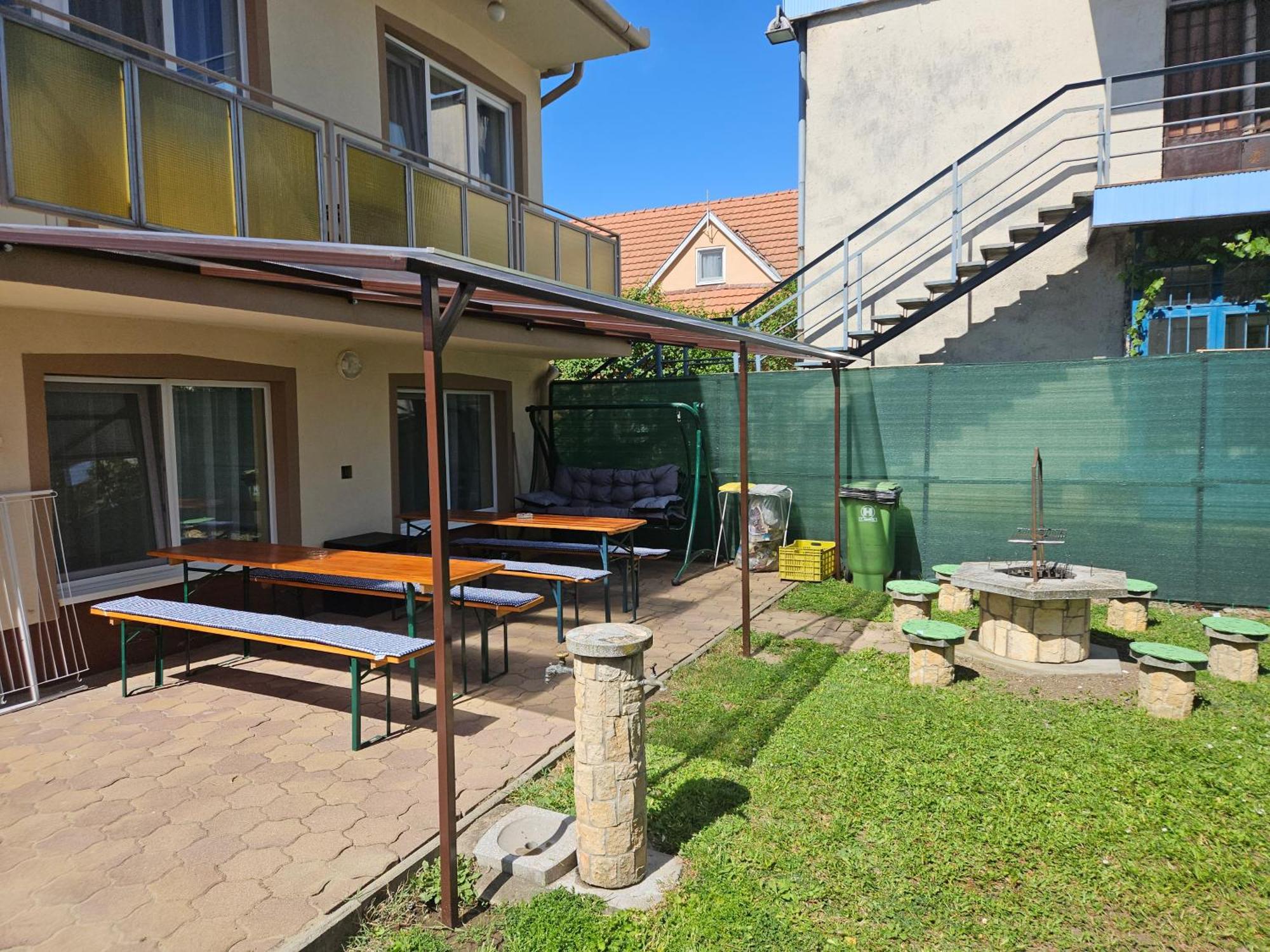 Ada 2 Apartmanhaz Hajduszoboszlo Exterior photo