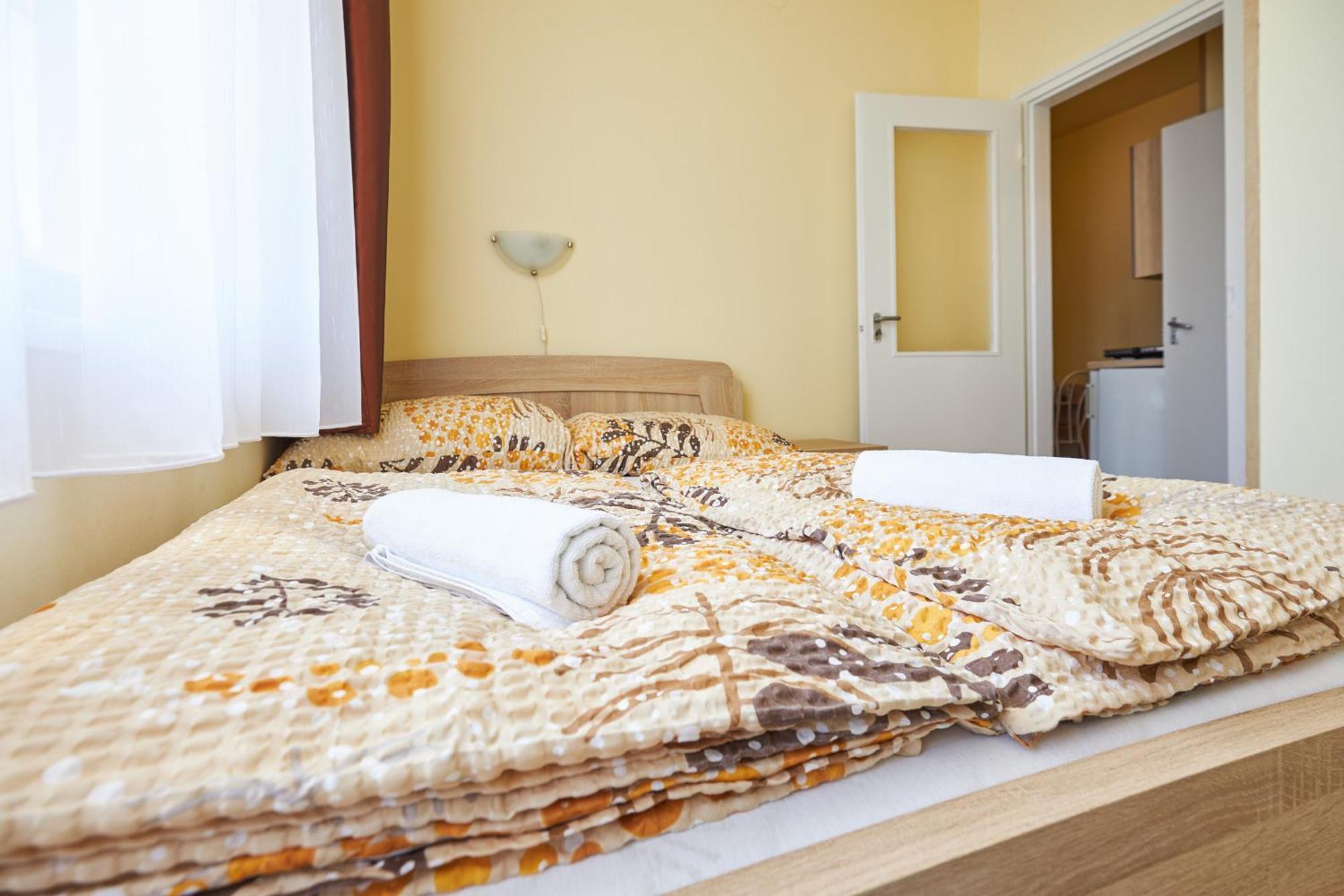Ada 2 Apartmanhaz Hajduszoboszlo Exterior photo
