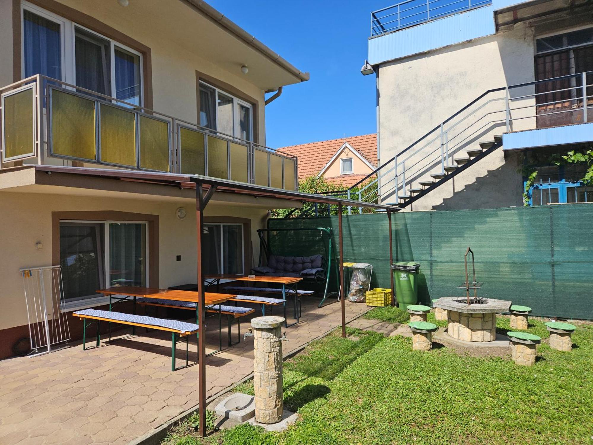 Ada 2 Apartmanhaz Hajduszoboszlo Exterior photo