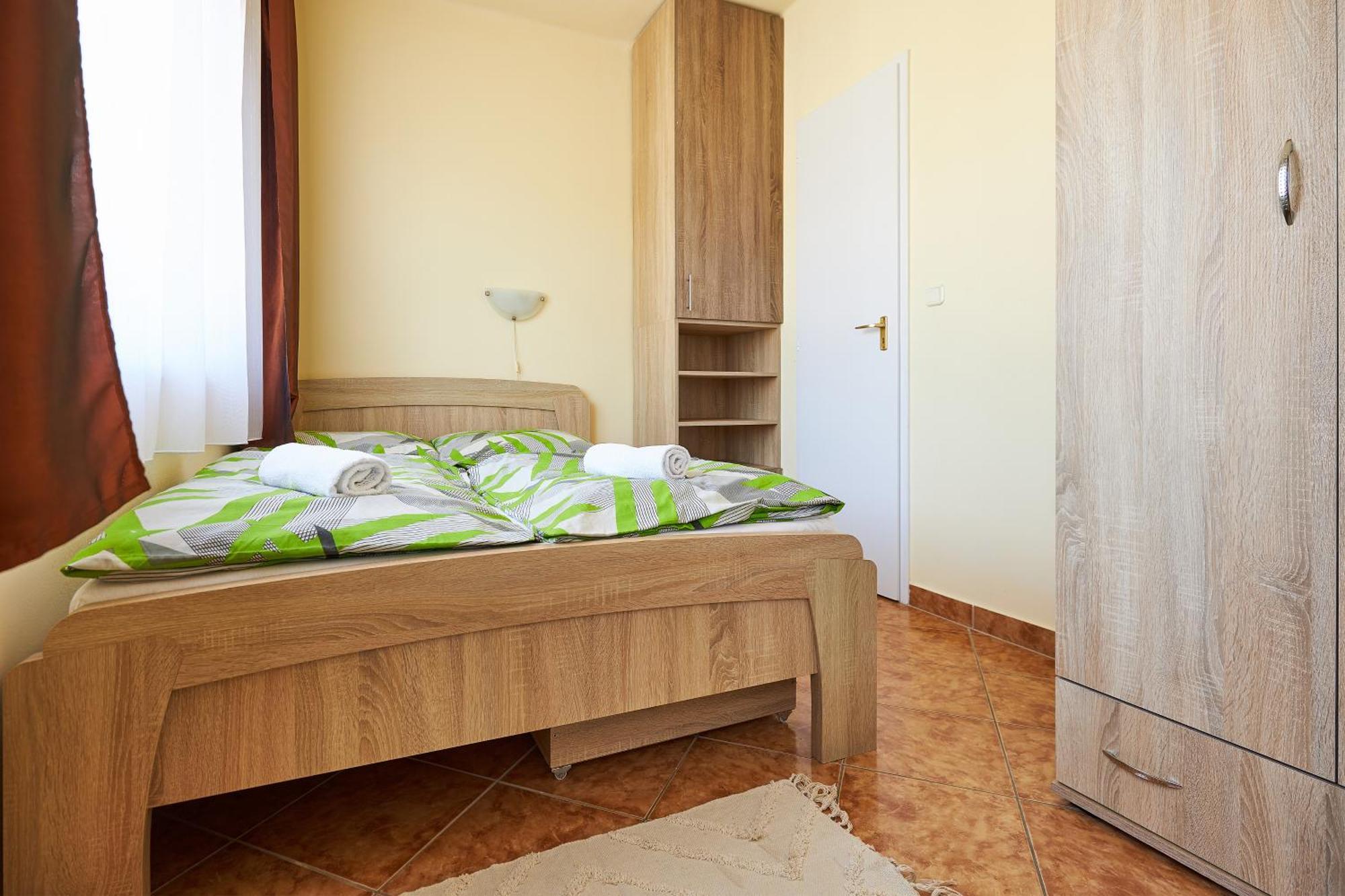 Ada 2 Apartmanhaz Hajduszoboszlo Exterior photo